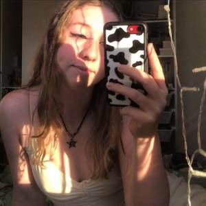 Meet your Posher, Yvette